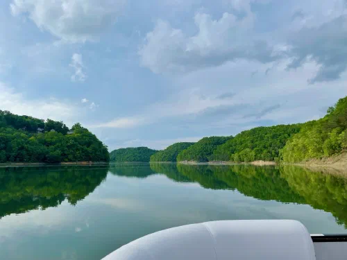 Endless views from the boat on a cloudy day